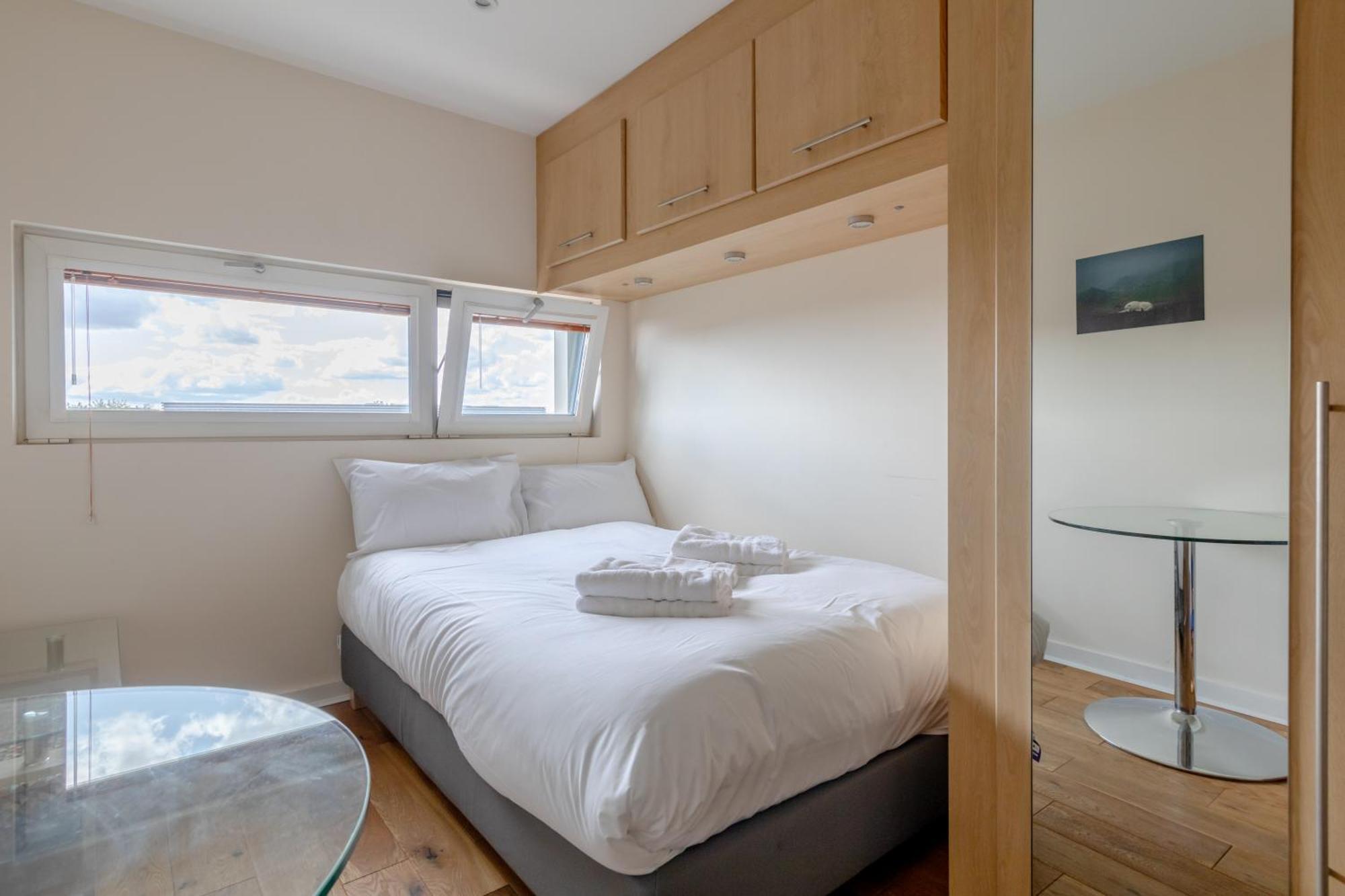 Modern 1bd Flat - 5 Min Walk To Battersea Park! * Londra